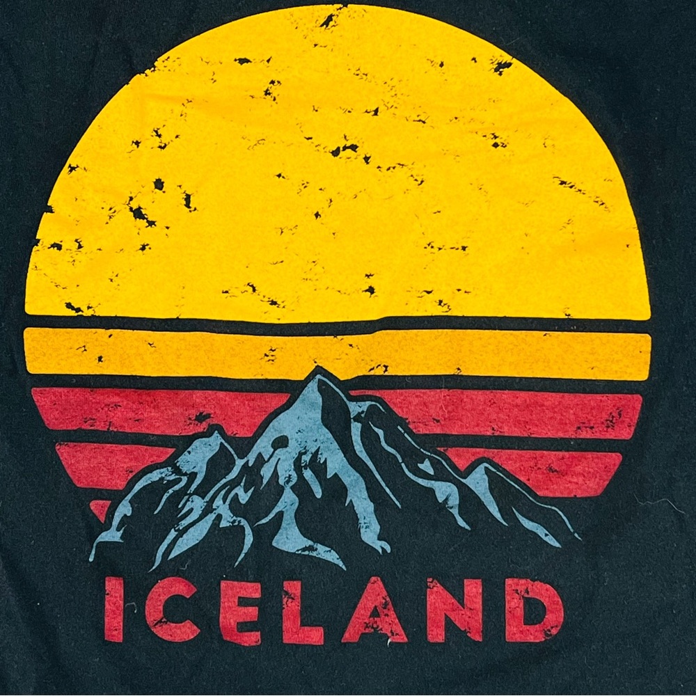 Iceland Sun T-Shirt | Size XS | 100% Combed Cotton - Picture 3 of 5